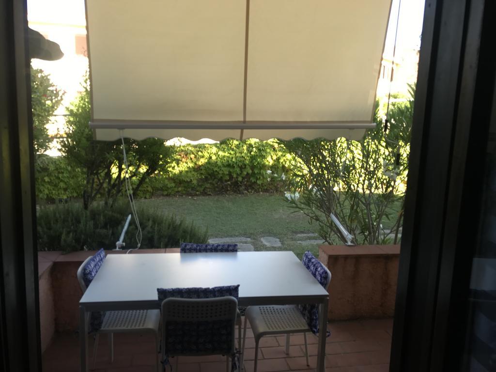 Bilocali Residenza Mediterranea Cannigione Exterior foto