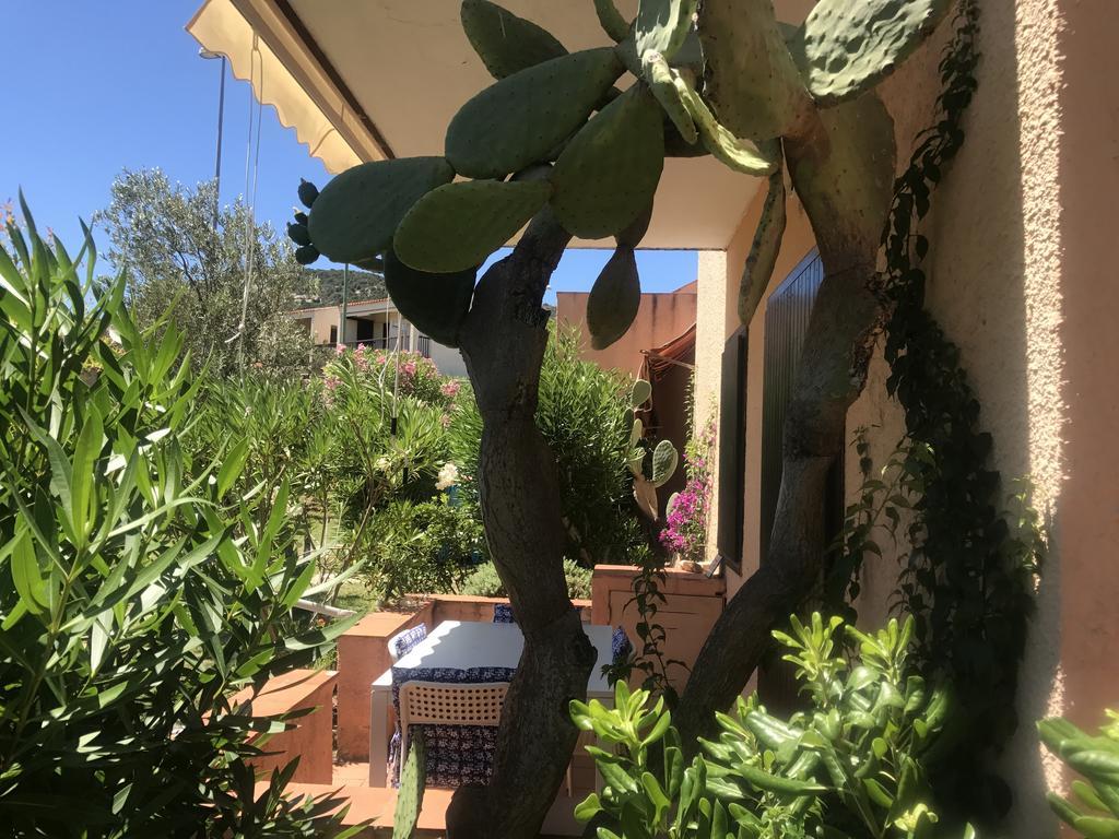Bilocali Residenza Mediterranea Cannigione Exterior foto