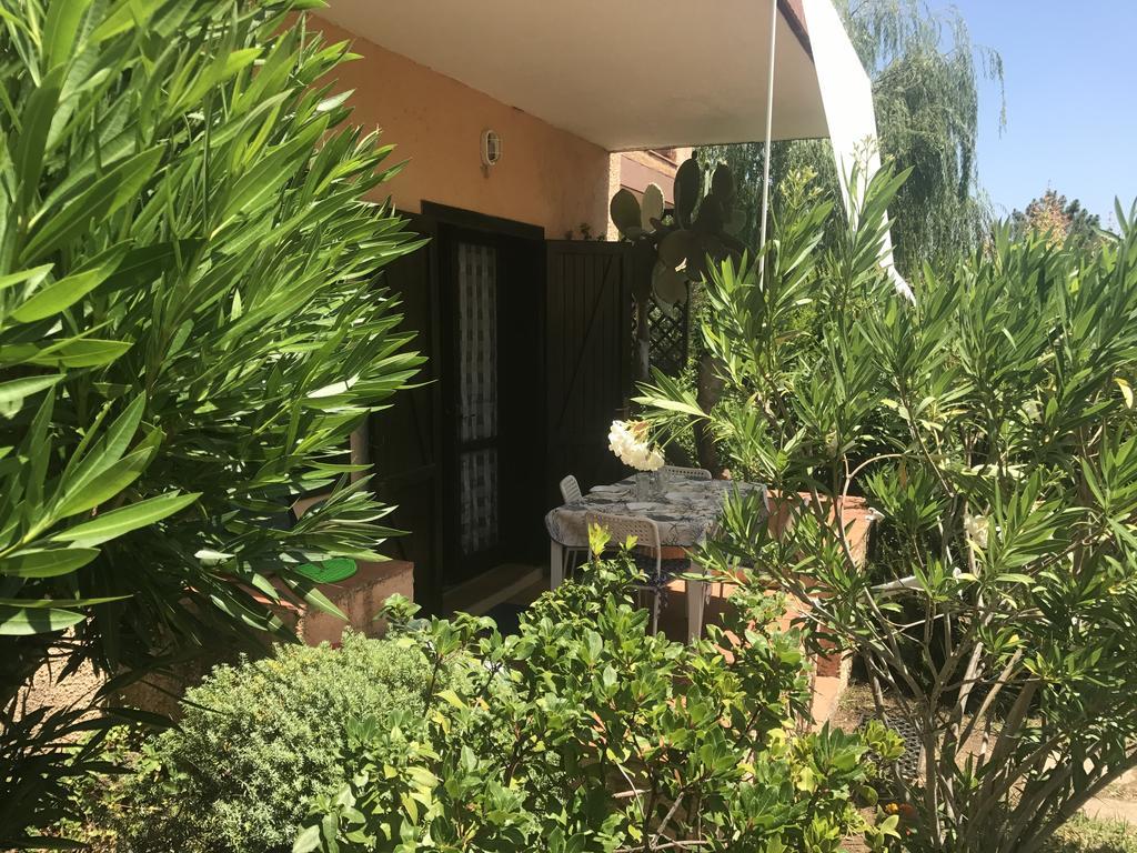 Bilocali Residenza Mediterranea Cannigione Exterior foto