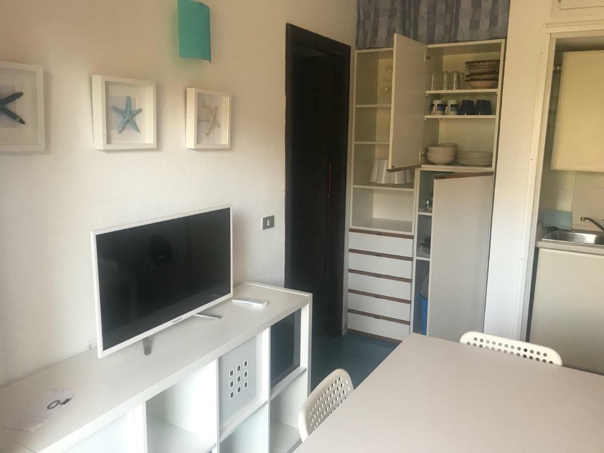 Bilocali Residenza Mediterranea Cannigione Exterior foto